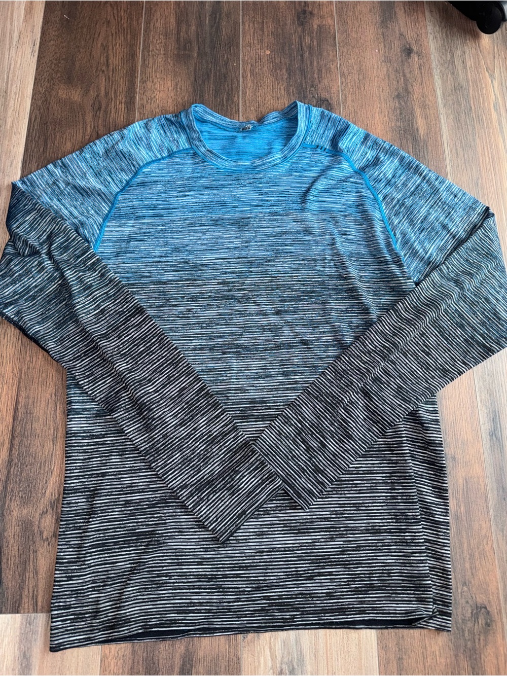 lululemon athletica Blue and Black Gradient Long Sleeve Performance Top